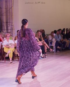 Fotografias de la X Pasarela Solidaria Cruz Roja Granada ( 2023 ) , Colecciones de El Corte Inglés , Fotografías José Mª Aponte Maestre JJCARPHOTO.com